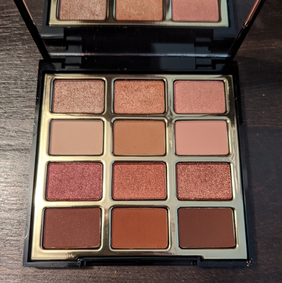 Milani Other - Milani eyeshadow palette